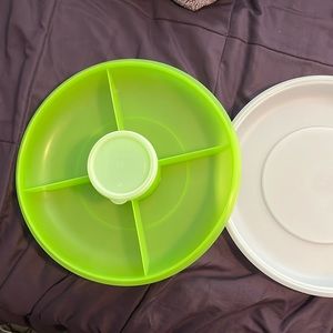 12 inch Tupperware veggie tray